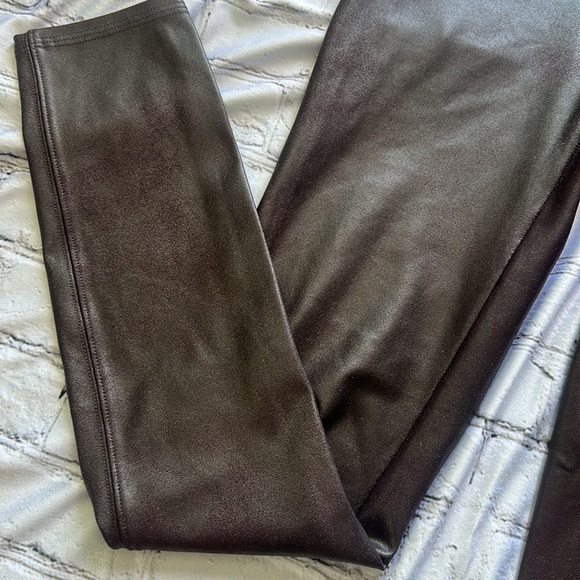 🖤SPANX Faux Leather Leggings🖤 - Picture 7 of 16